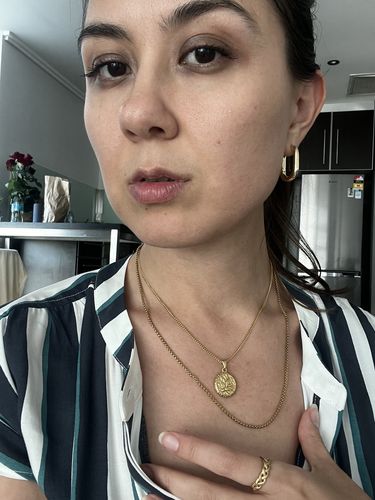 Customer photo review of Adella Hoops