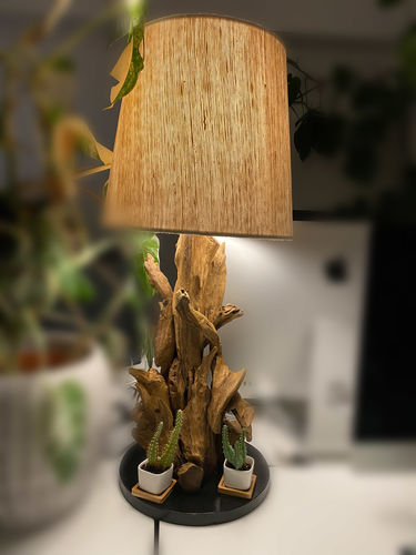 Customer photo review of Wurzelholz Tischlampe IKAL Höhe 82 cm inkl. Lampenschirm