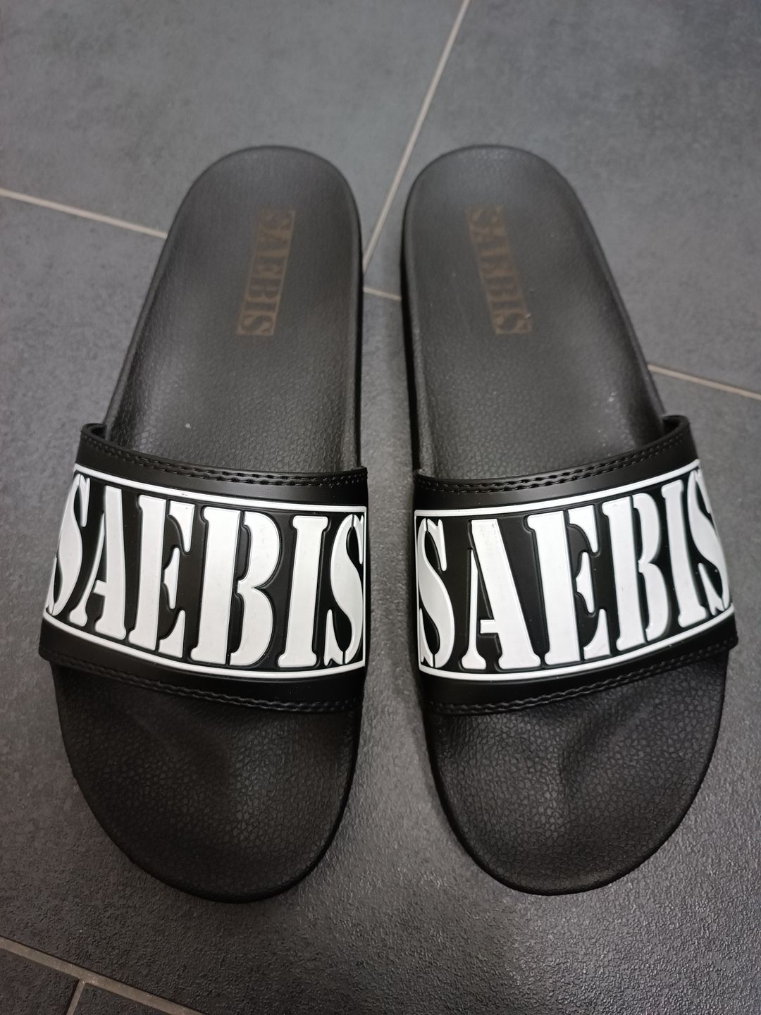 Customer photo review of SAEBIS® Tapotchki Urlaubs-SET inkl. 2x Paar Retro Sportsocken in weiß und schwarz