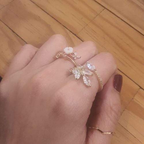Customer photo review of Anillo Ajustable de Florecita