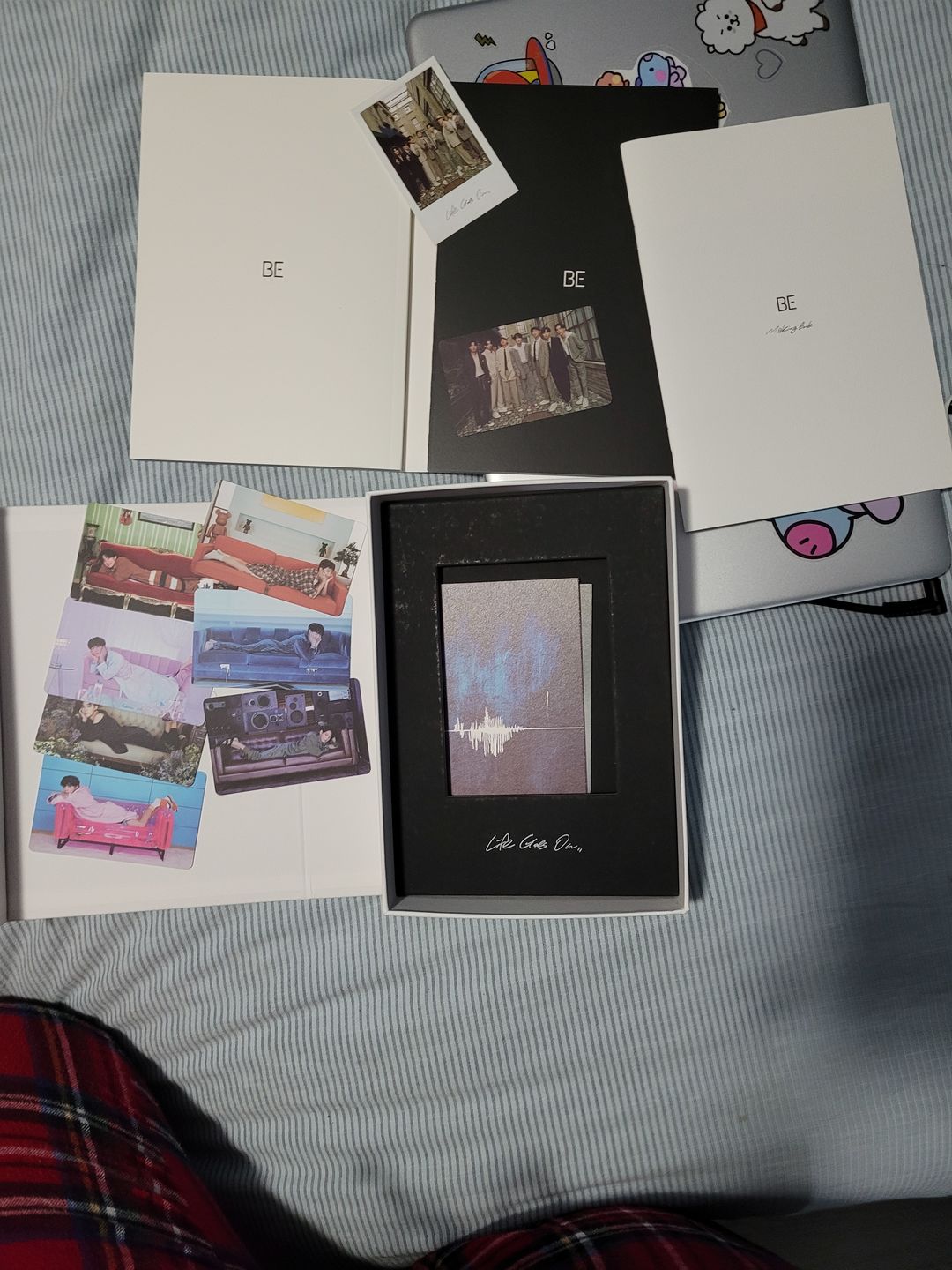 Customer photo review of BTS - SPECIAL ALBUM BE (DELUXE EDITION)
