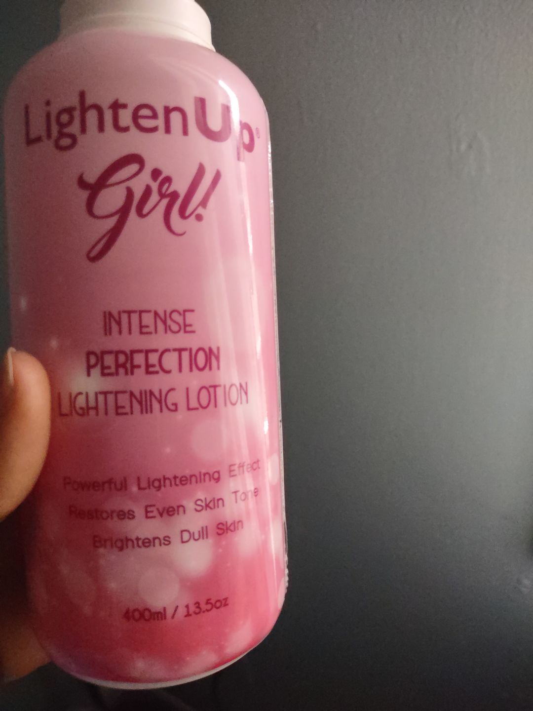 Customer photo review of Omic LightenUp Girl! Intense Perfection Lightening Lotion - 400ml / 13.5 Oz