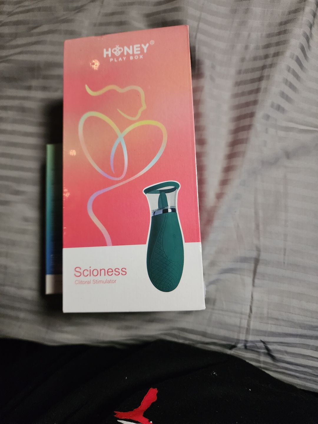 Customer photo review of SCIONESS Sucking and Licking Clitoral Stimulator
