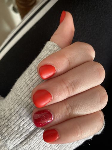 Customer photo review of Gel polish Studios, loyal, 8ml