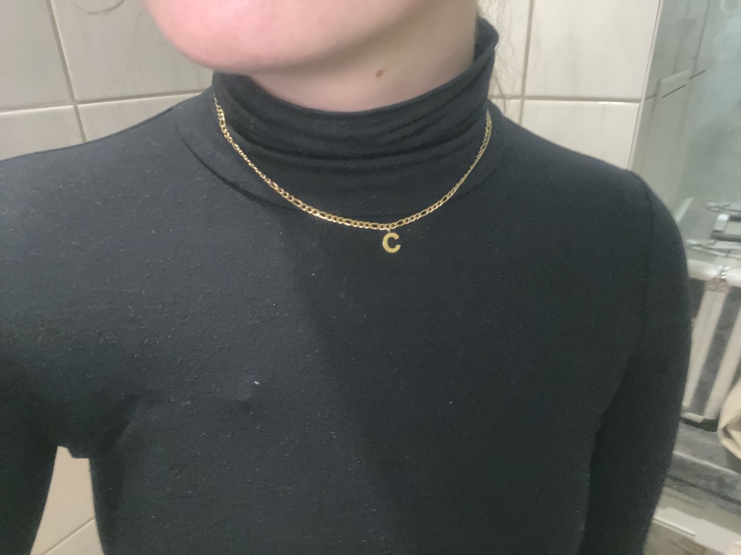 Customer photo review of Classic Letter Halskette | 18K vergoldet