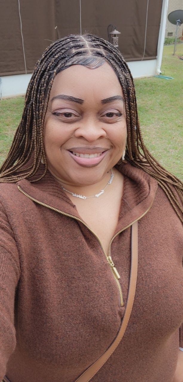 Customer photo review of Beyoncé Knotless Braids Wigs (Ready To Ship)