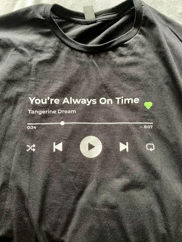 Customer photo review of Your Favorite Song T-Shirt Music Player