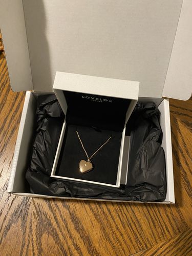 Customer photo review of Z Item Personalisation