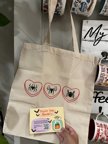 Customer photo review of Spidey Love Tote Bag