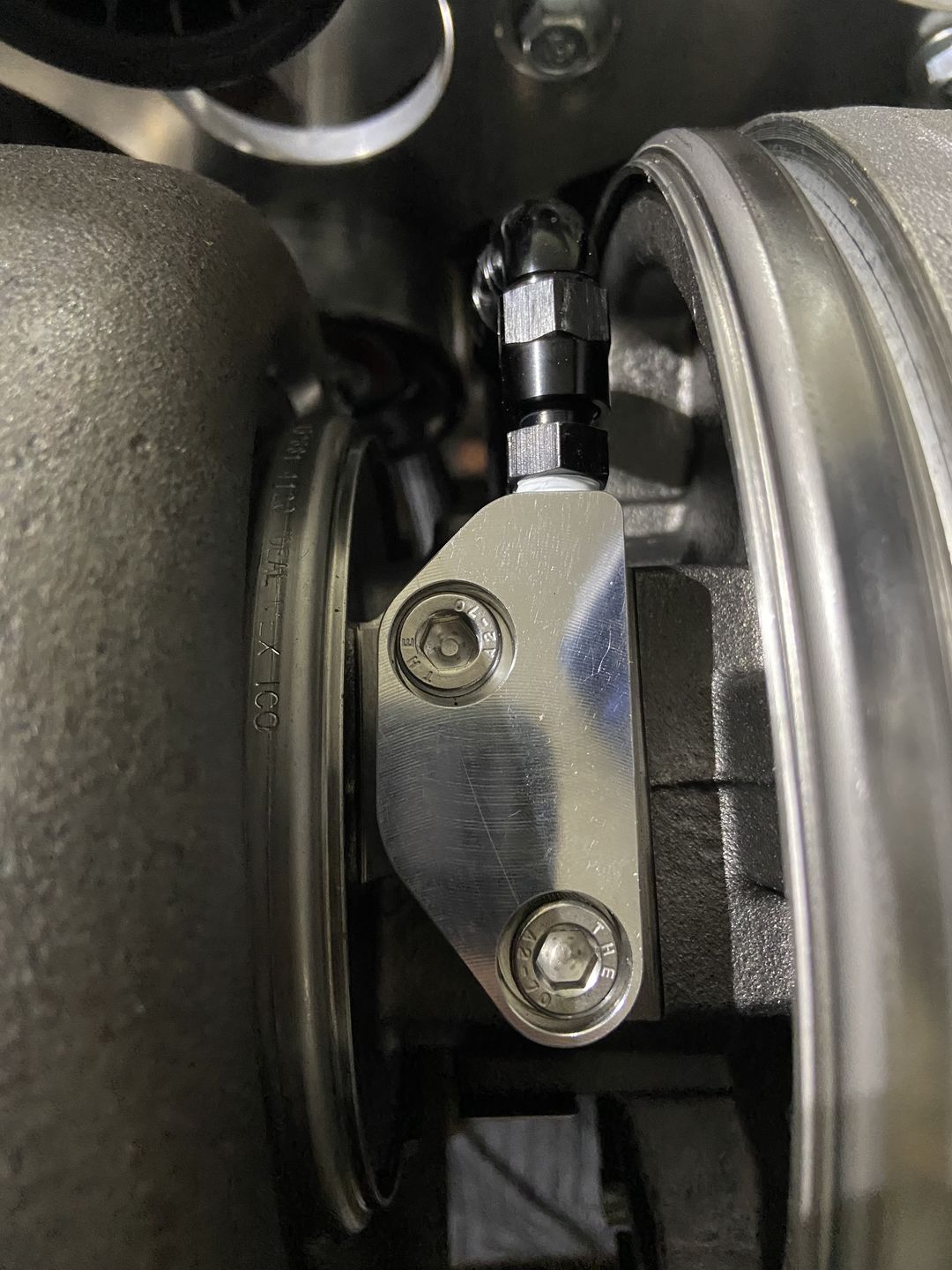 Customer photo review of T4 / S400 / GT55 Turbo Low-Pro Oil Feed Flange 21-10010