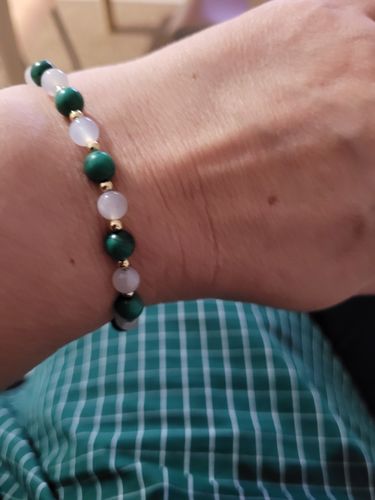 Customer photo review of Bracelet anti-douleur en malachite et pierre de lune | Or fin