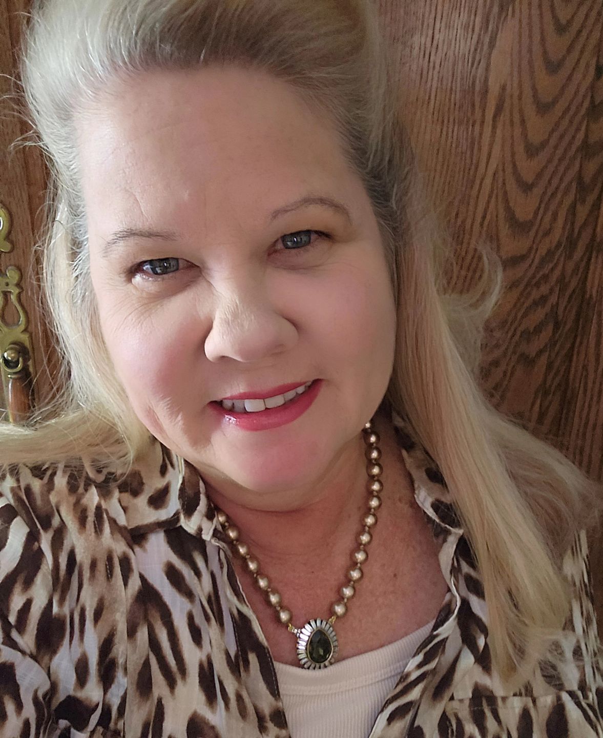 Customer photo review of Heidi Daus® "Enchante" Crystal Magnetic Interchangeable Ring