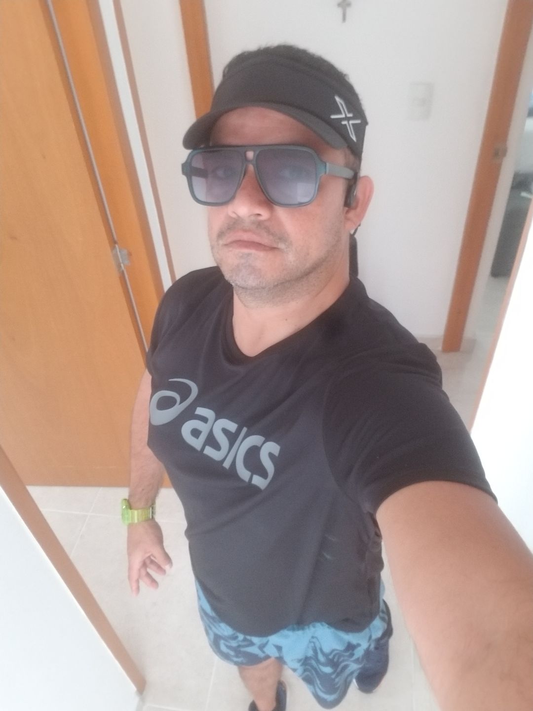 Customer photo review of 2XU Visera Performance Unisex