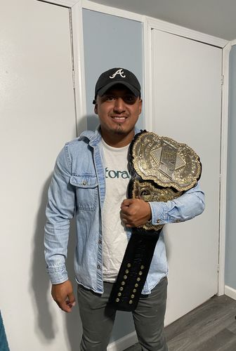 Customer photo review of AEW Heavyweight title (TV accurate)