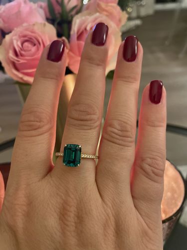 Customer photo review of Emeralda Ring Smaragdgrün