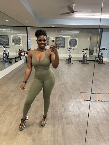 Customer photo review of Sage Scrunch Legging Jumpsuit