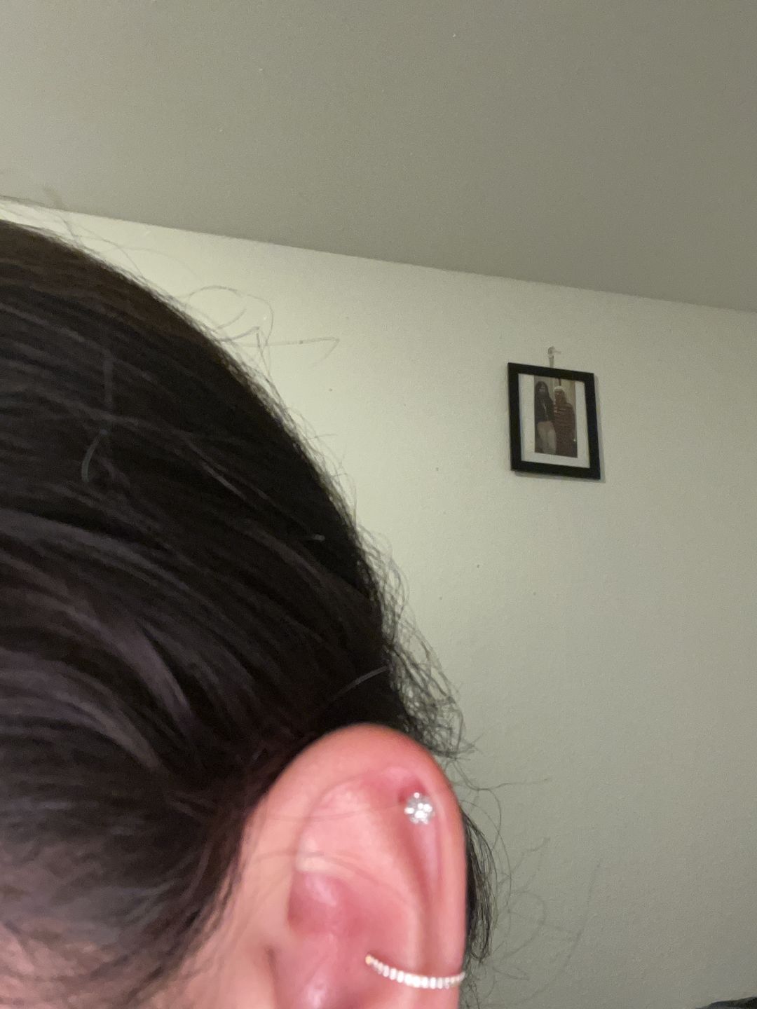 Customer photo review of Crystal Ball Piercing | Chirurgenstahl