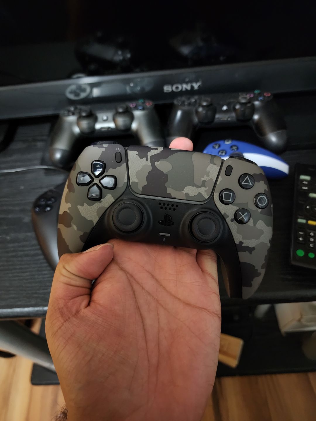 Customer photo review of PlayStation 5 (PS5) DualSense Wireless Controller - Grey Camouflage