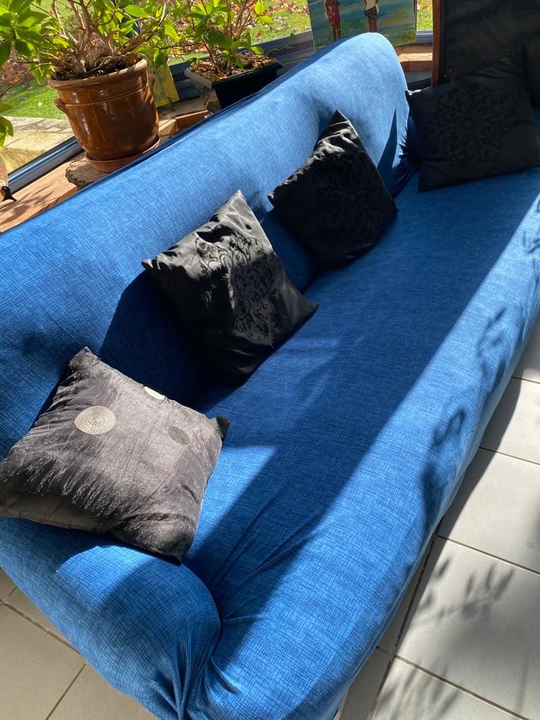 Customer photo review of Bleu - Housses Extensibles de Fauteuil et Canapé
