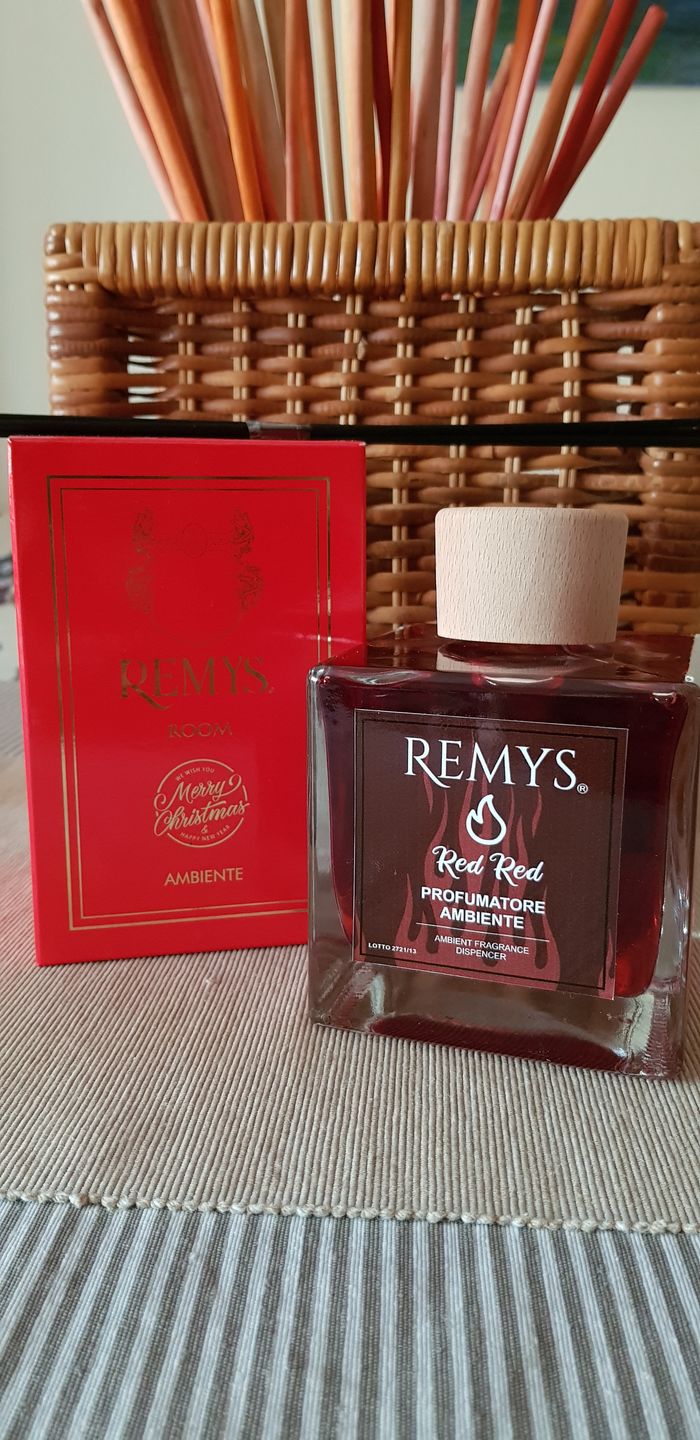 Customer photo review of Profumatore ambiente - Red Red