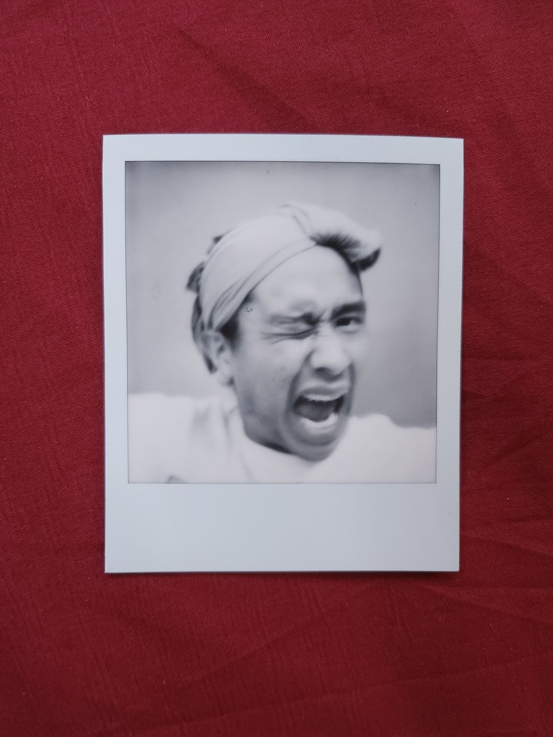 Customer photo review of Polaroid SX-70 Sonar Autofocus Black Folding Instant Film Camera