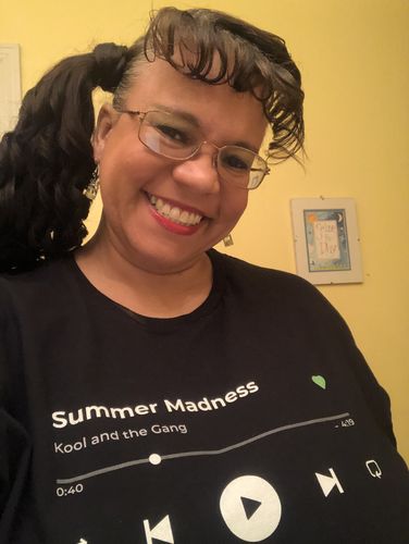 Customer photo review of Your Favorite Song T-Shirt Music Player - Men's T-Shirt