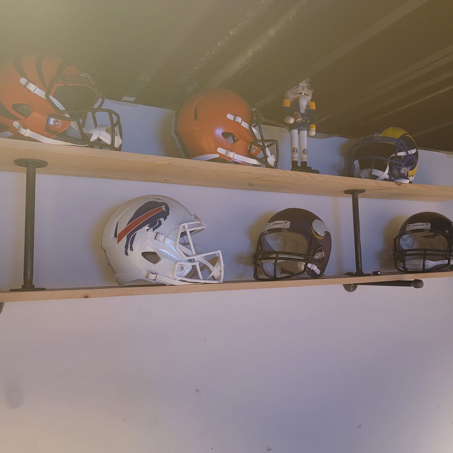 Customer photo review of Buffalo Bills Riddell Speed Full Size Replica Football Helmet