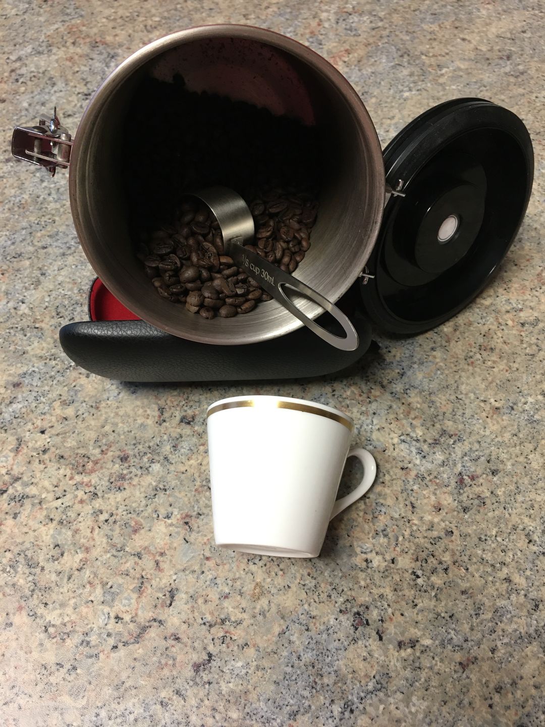 Customer photo review of Signature Espresso Decaffeinated Coffee Blend - Swiss Water Decaf Process - Strength 5 - Decadent Decaf