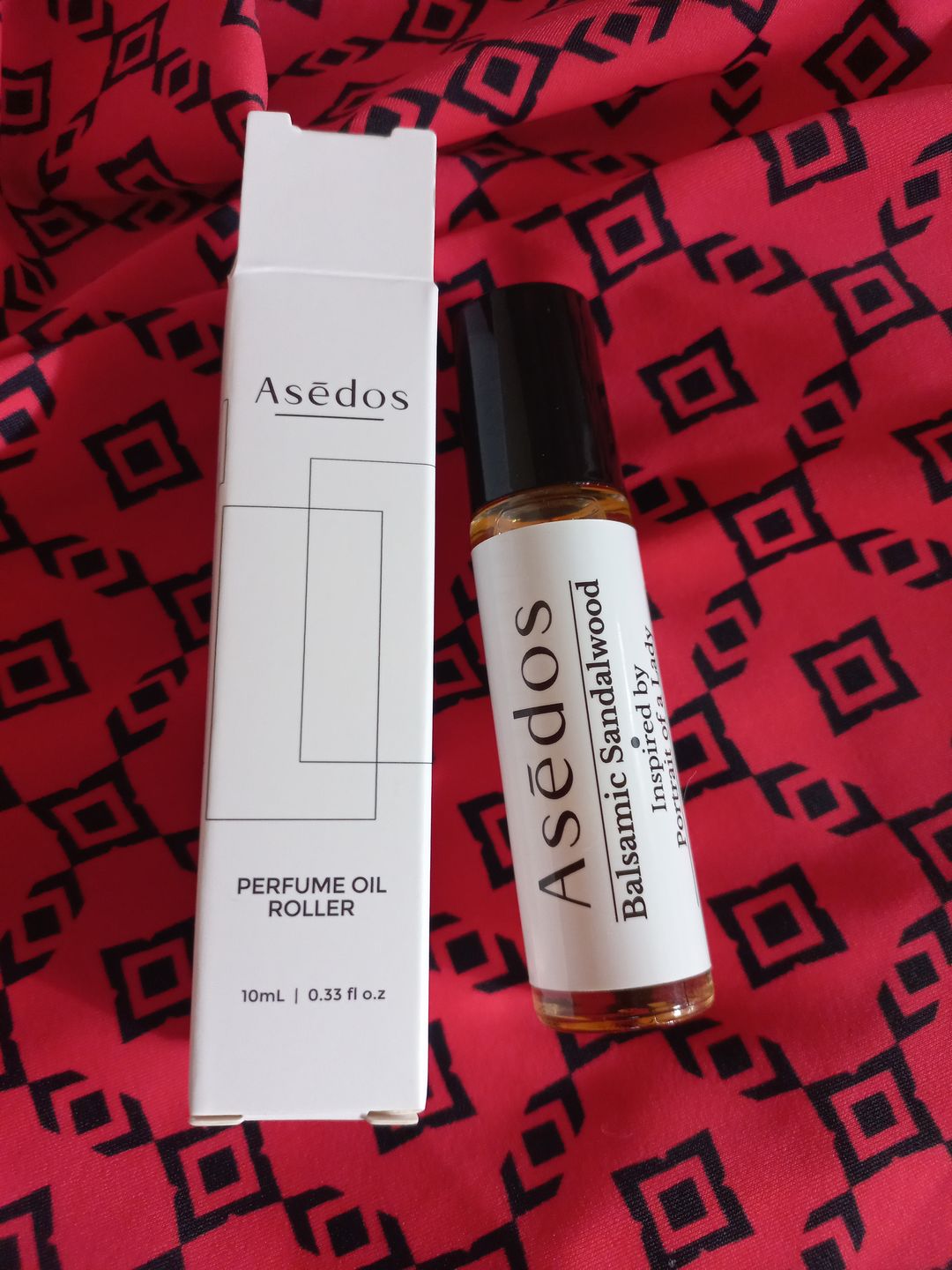 Customer photo review of BALSAMIC SANDALWOOD PERFUME OIL
