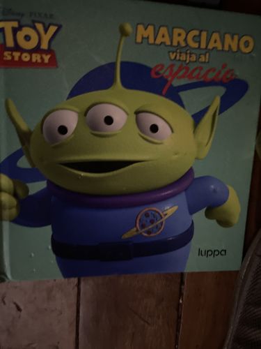 Customer photo review of Marciano y cuento l Toy Story 4 - Disney Pixar