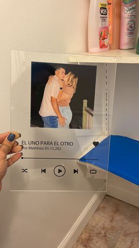 Customer photo review of Custom Song Plaque - The Best Anniversary Gift for Couples