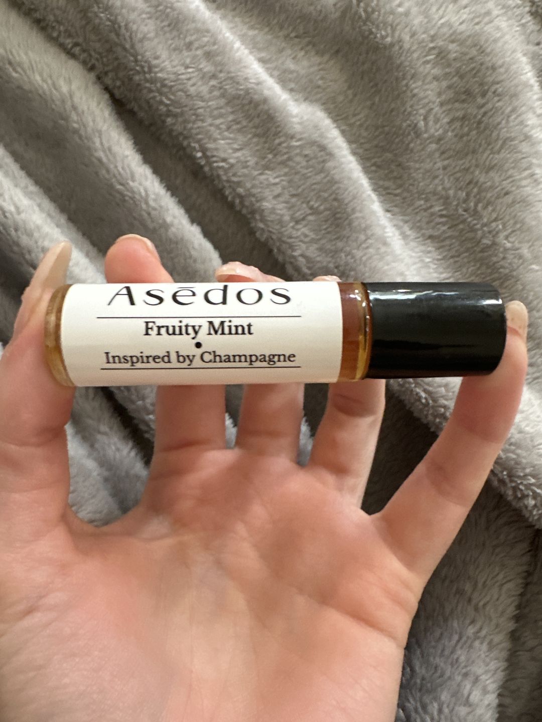 Customer photo review of FRUITY MINT PERFUME OIL