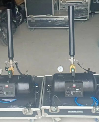 Customer photo review of MOKA SFX MK-CN13 Super CO2 Confetti Blaster Jet 20m Big Shot Confetti Launcher