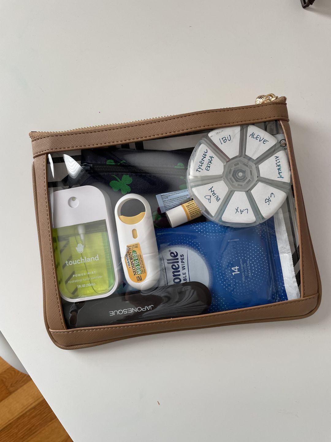 Customer photo review of {O}verly {O}rganized Bag Club