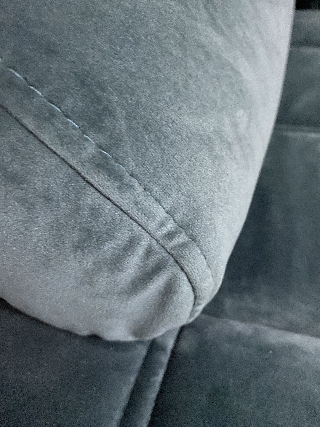 Customer photo review of Coltar extensibil SELVA MINI, sezlong dreapta, stofa catifelata gri - Palladium 15, Gama Premium, cu lada depozitare si tetiere reglabile, 270x173x95 cm