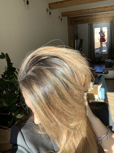 Customer photo review of Notre soin éclaircissant pour des cheveux rayonnants en moins de 5 minutes