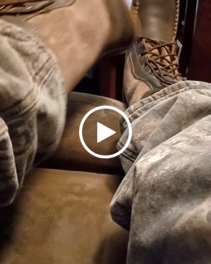 Customer video review of Men's 12" Sheepskin Lined Snowshoe Mukluks