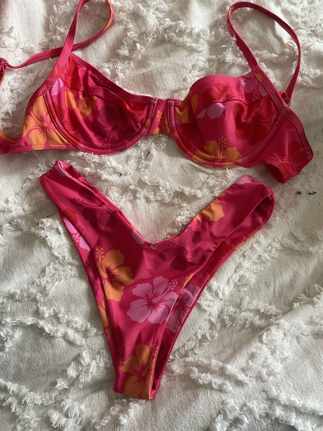 Customer photo review of Nova Underwire Bra - Pink Hibiscus