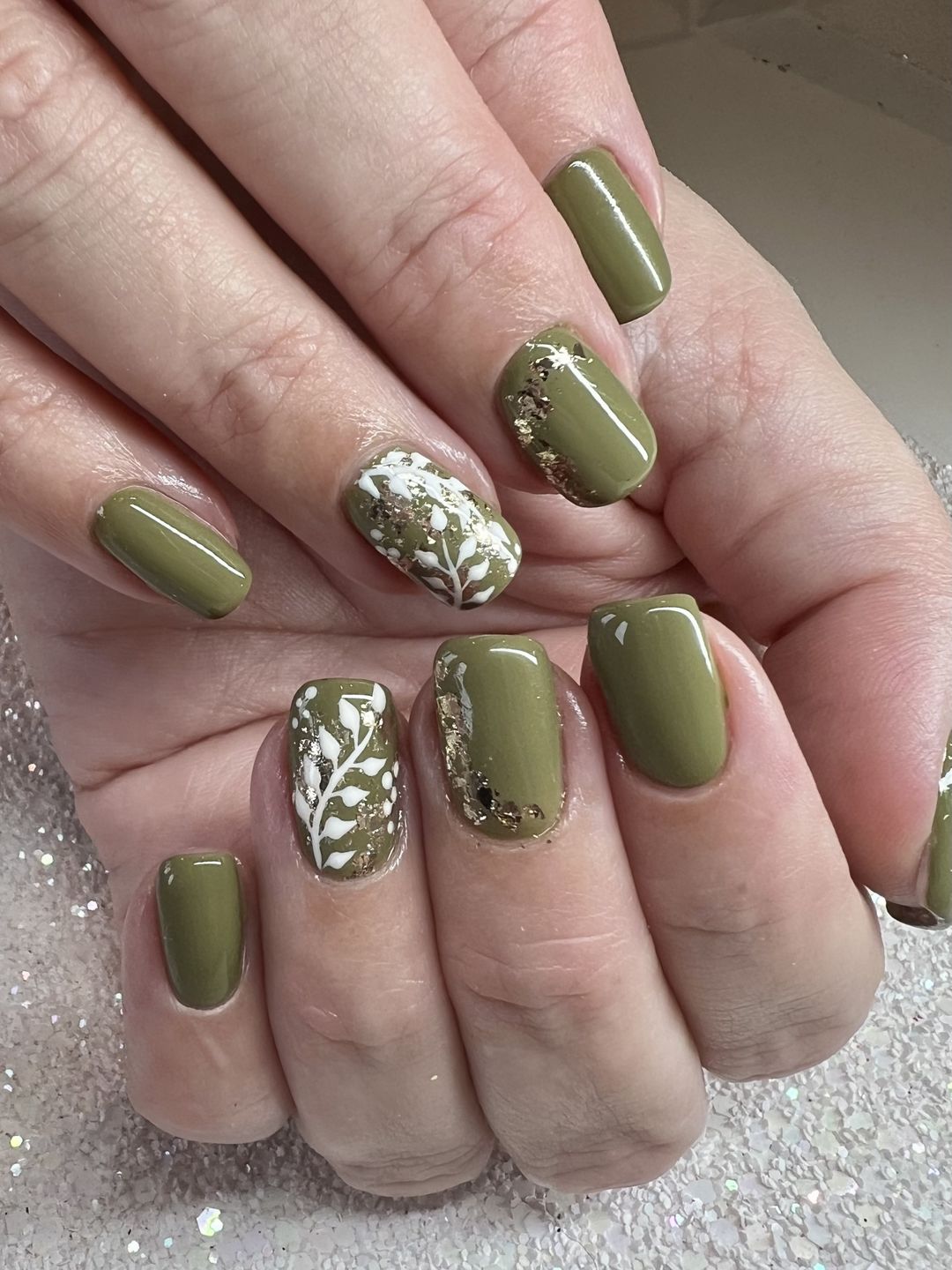Customer photo review of Semilac 422 Deep Forest Green UV Gel Polish 7ml