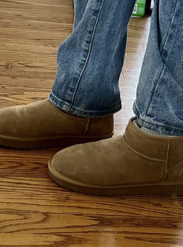 Customer photo review of Short Cut Boot