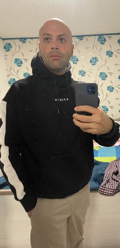 Customer photo review of Power Performance Hoodie - Black