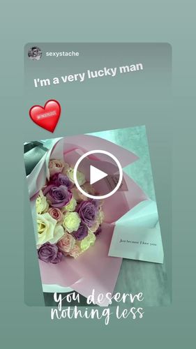 Customer video review of Purple Deluxe Bouquet