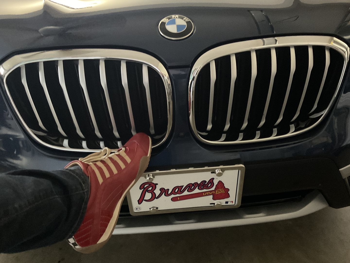 Customer photo review of Men's Racing Sneaker in Corsa Rosso (Red and Sand)