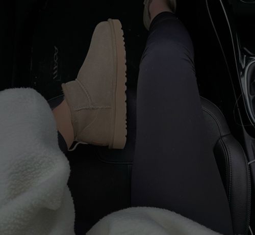 Customer photo review of Short Cut Boot