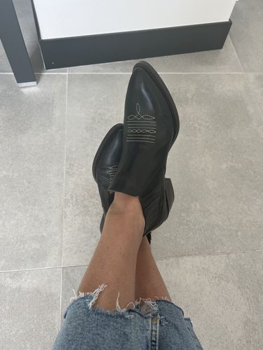 Customer photo review of ROSE NEGRO