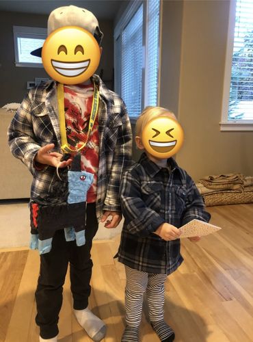 Customer photo review of PRE-ORDER: Halloween Vampire Pinatagram (Limited Edition)