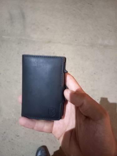 Customer photo review of Full Black