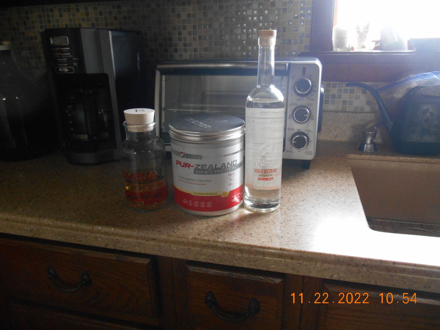 Customer photo review of Strength Genesis 100% Pur Zealander Grass-Fed Whey Protein