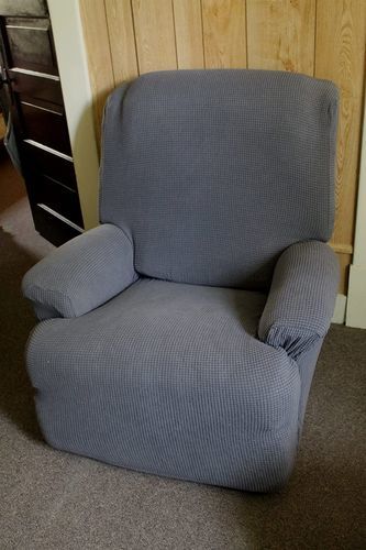 Customer photo review of 「🎉CYBER WEEK 40% OFF」4/6/8 Pieces Stretch Non-Slip Recliner Chair Cover