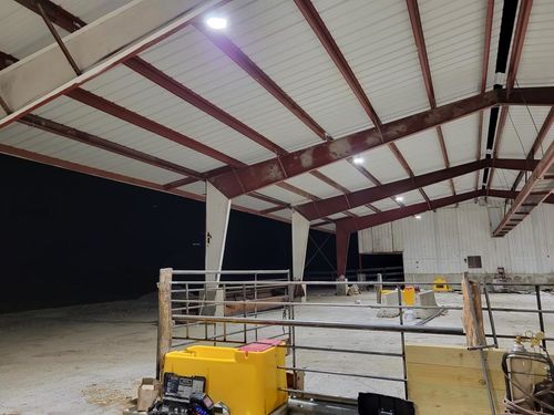 Customer photo review of LED High Bay - 150W - 21,200 Lumens - HB8 - Hook Mount - 6kV Surge Protector - UFO Series - UL+DLC5.1